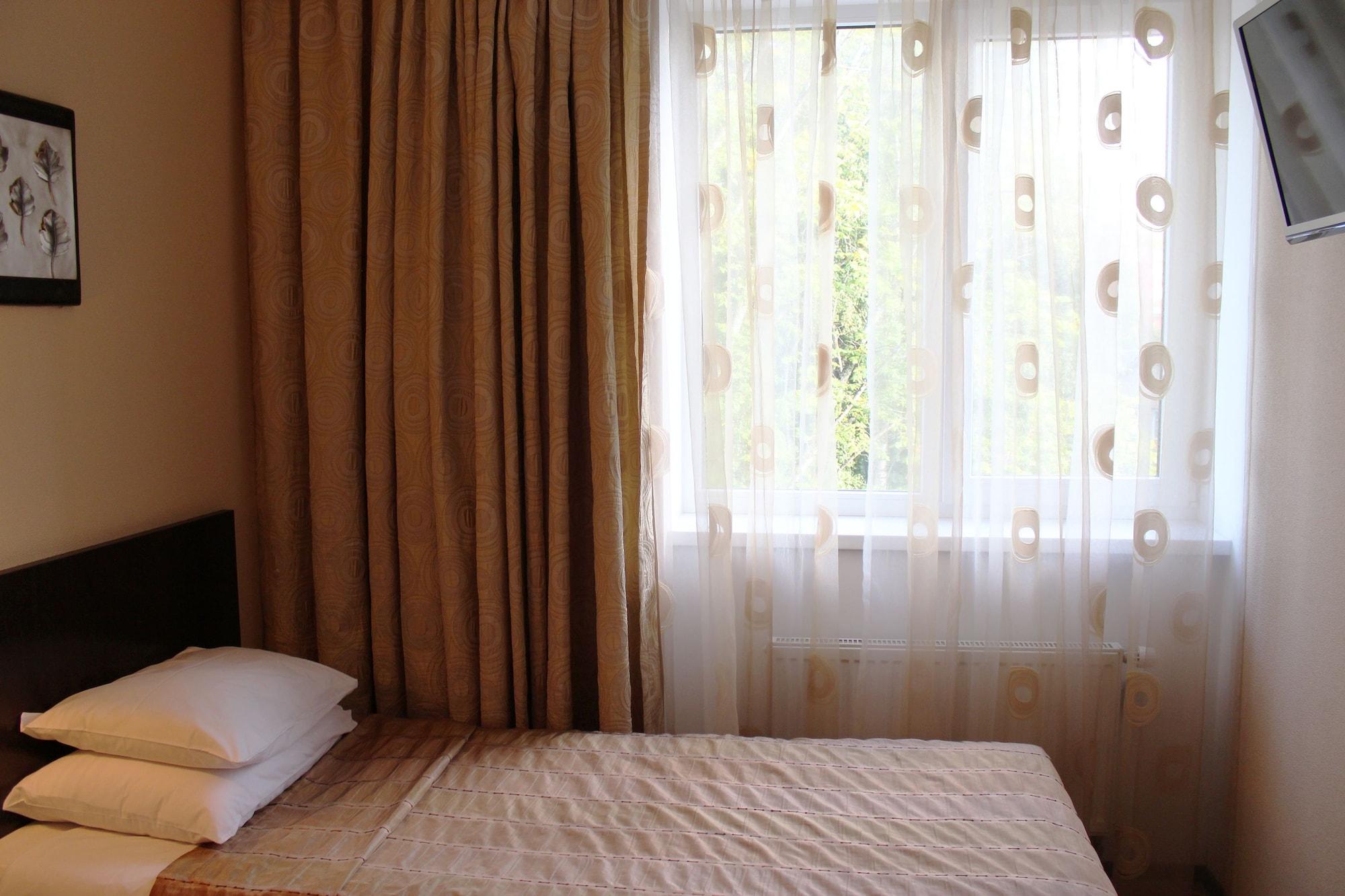 Hotel Rocca Al Mare Talin Exterior foto