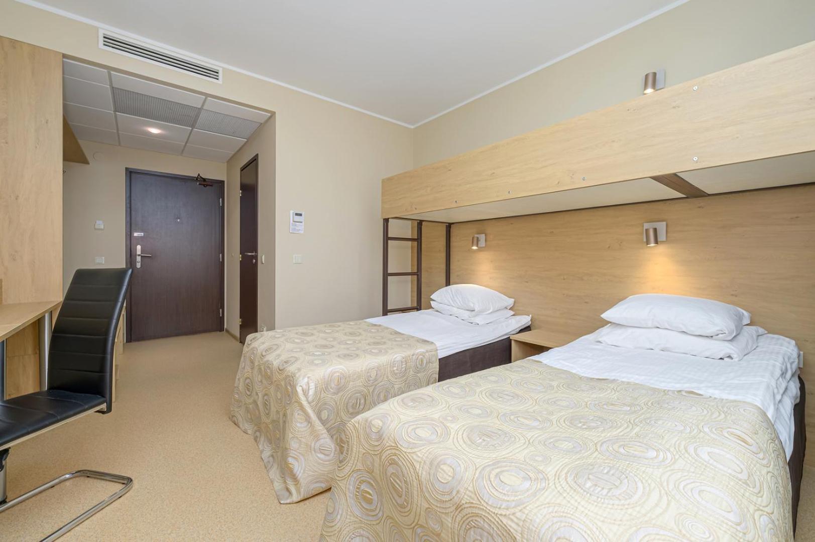 Hotel Rocca Al Mare Talin Exterior foto