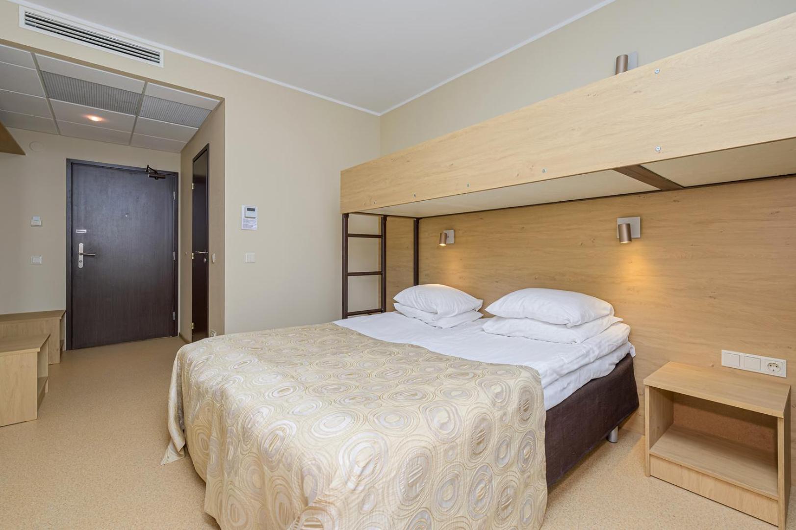 Hotel Rocca Al Mare Talin Exterior foto