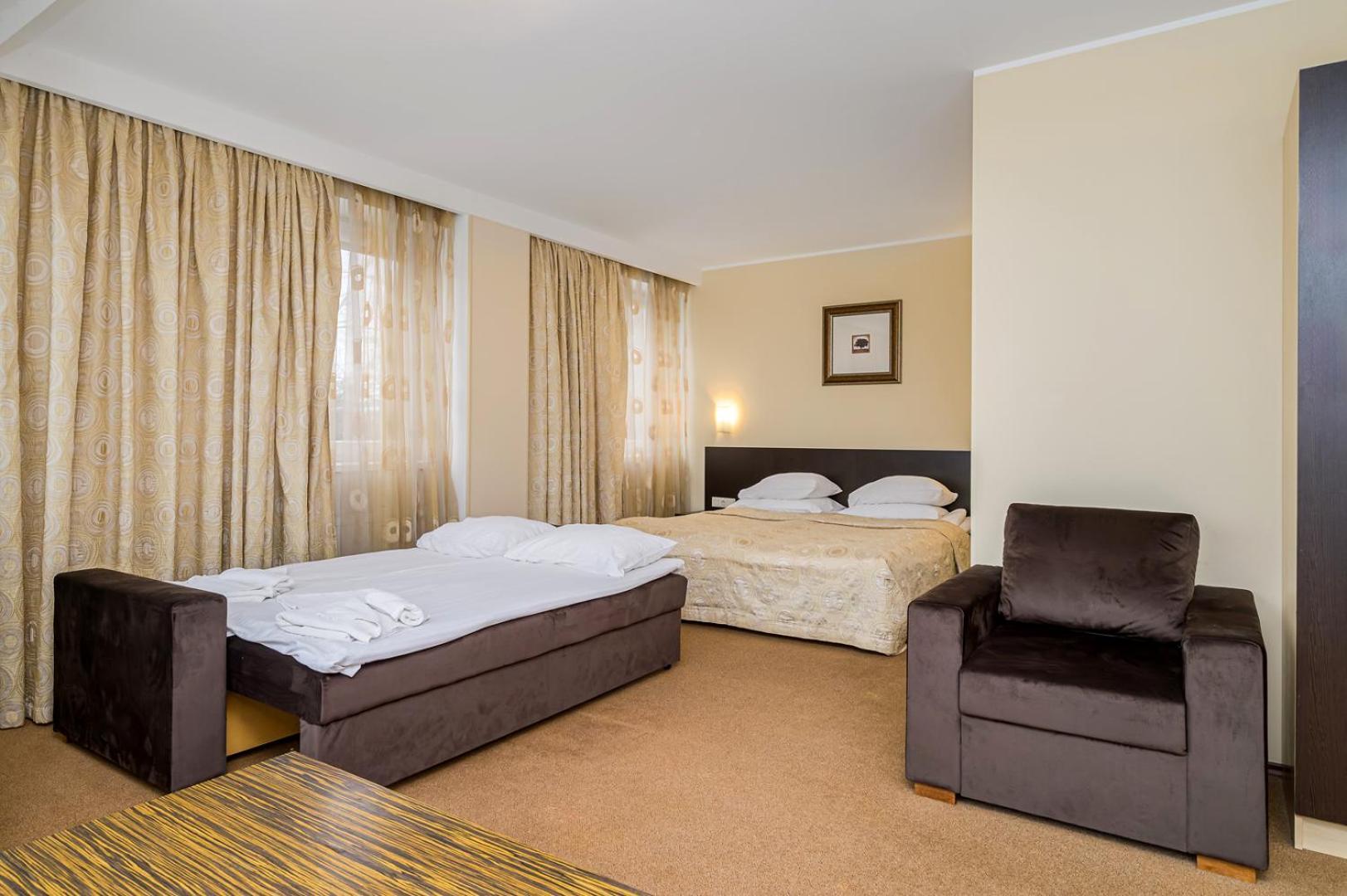 Hotel Rocca Al Mare Talin Exterior foto