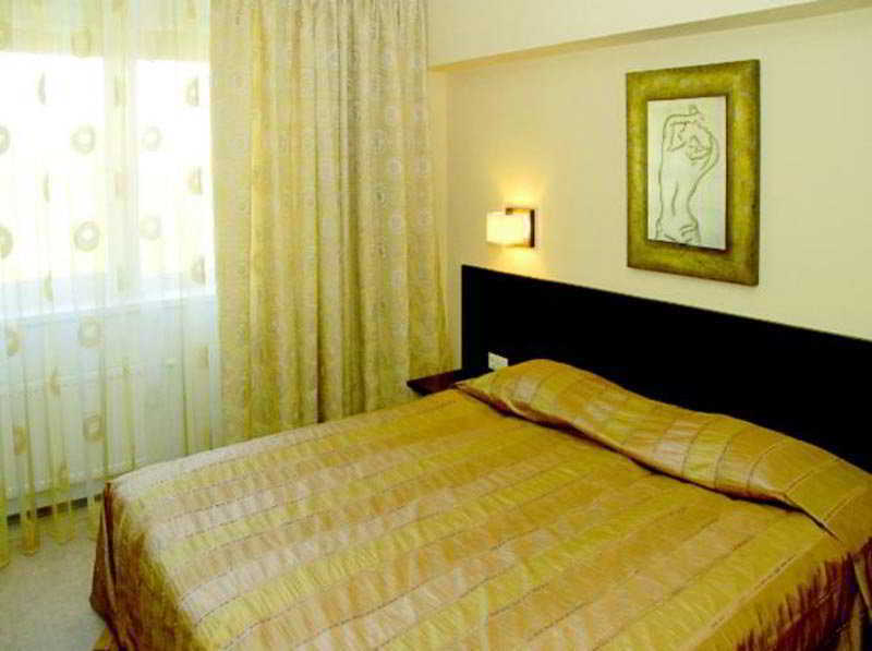 Hotel Rocca Al Mare Talin Exterior foto