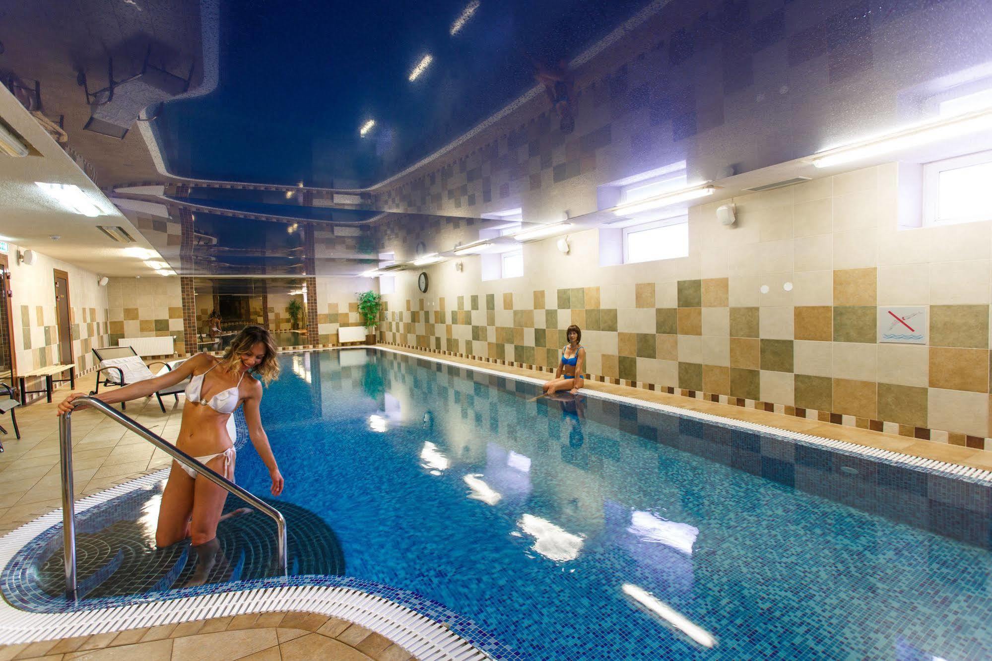 Hotel Rocca Al Mare Talin Exterior foto
